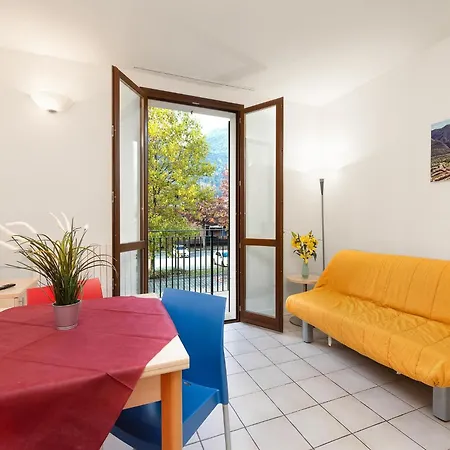 Mobilehome In Am Luganersee ポルレッツァ